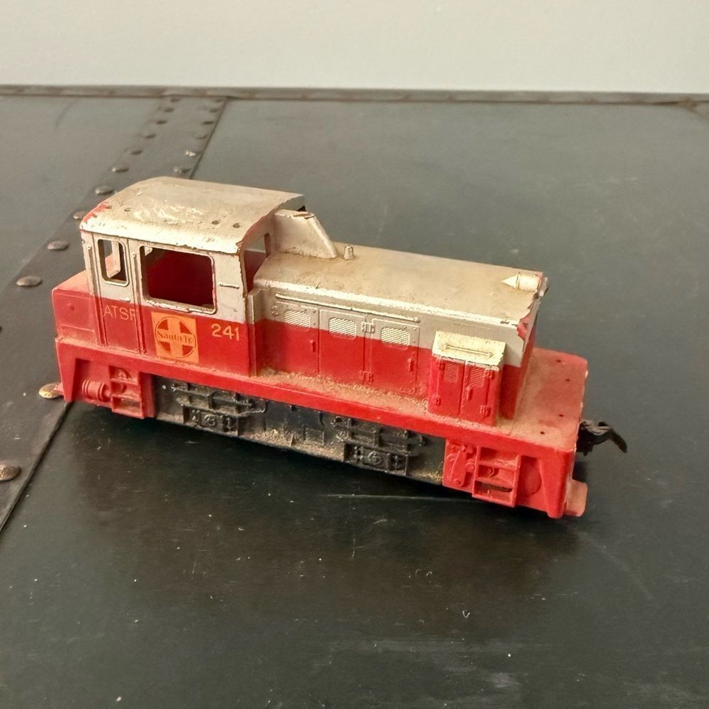Vintage TYCO A.T.& S.F. DIESEL SWITCHER As Is Not Tested
